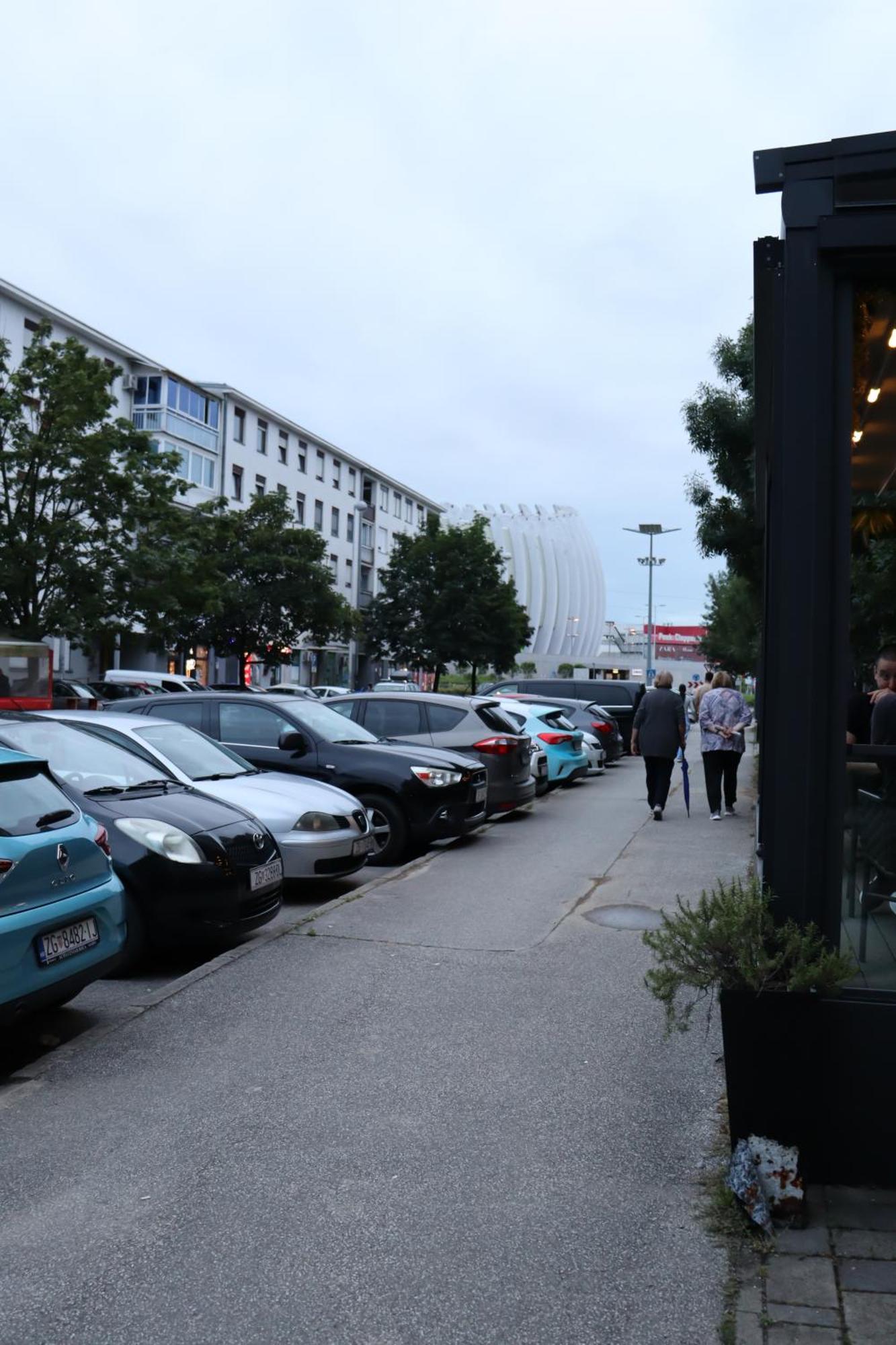 Apartman Lumi Arena 萨格勒布 外观 照片